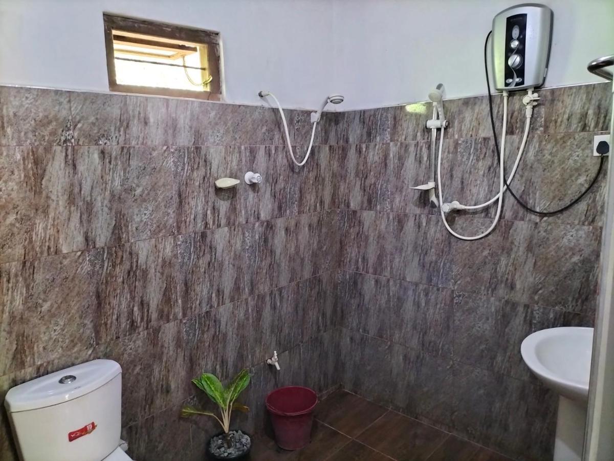 Sanjana Home Stay ฮาบารานา ภายนอก รูปภาพ
