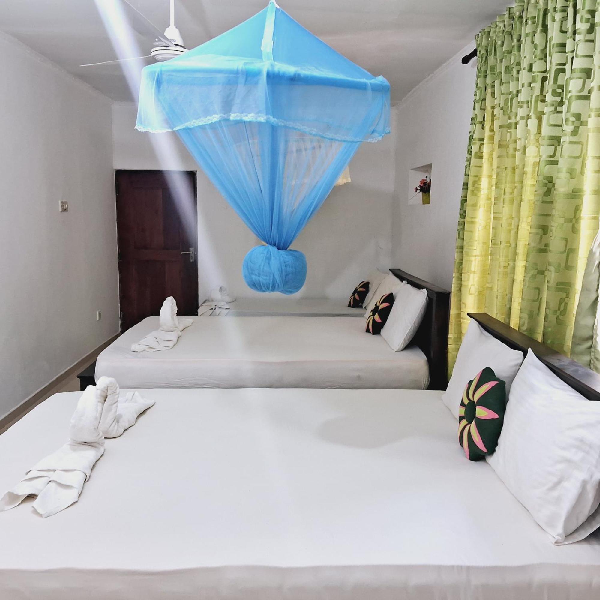 Sanjana Home Stay ฮาบารานา ภายนอก รูปภาพ