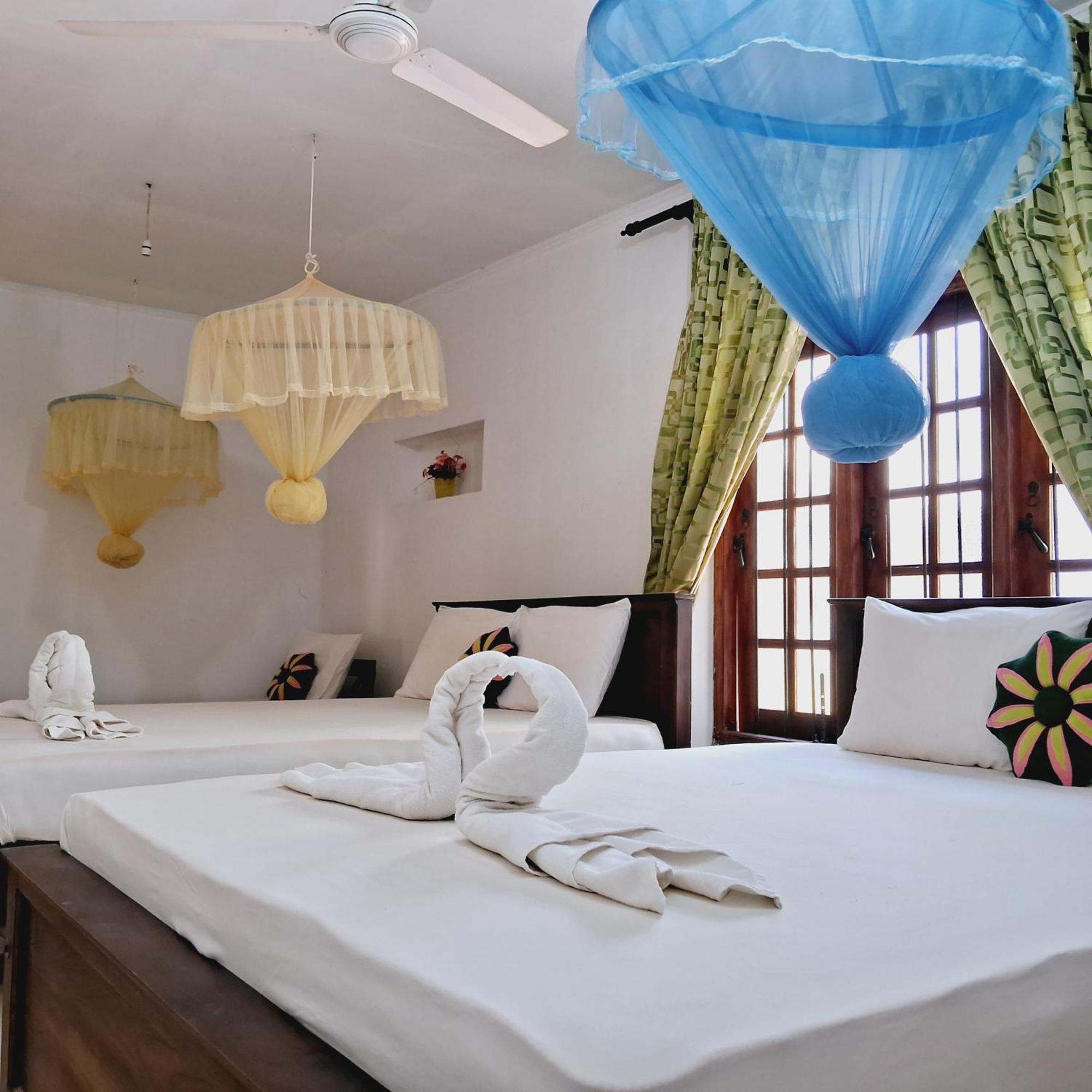 Sanjana Home Stay ฮาบารานา ภายนอก รูปภาพ
